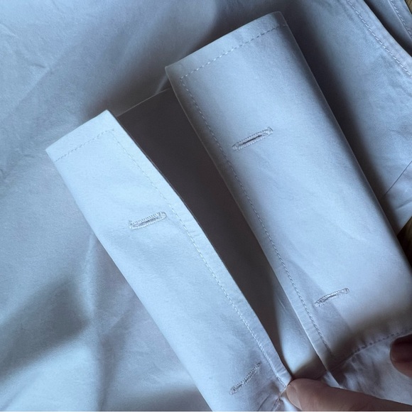 Theory peach coloured button down blouse - Picture 4 of 5